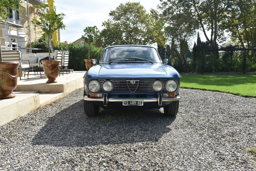 1972 Alfa Romeo 2000 GT Veloce - Image 11 of 31