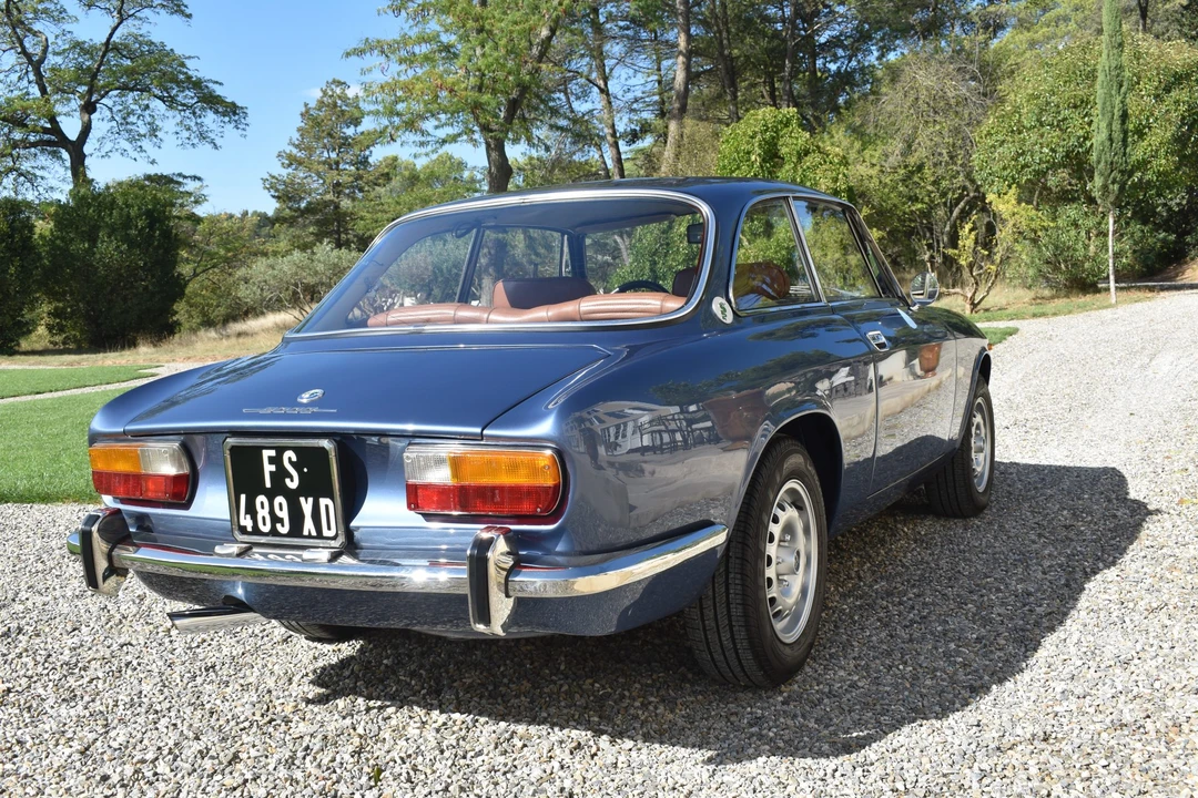 1972 Alfa Romeo 2000 GT Veloce - Image 25 of 31