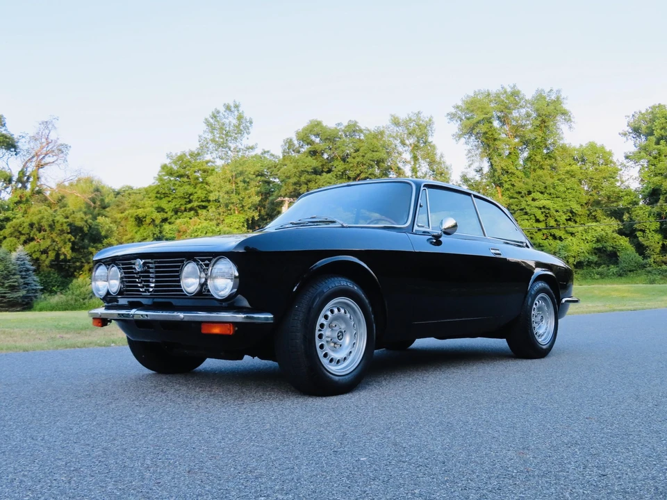 1972 Alfa Romeo 2000 GT Veloce - Image 5 of 31