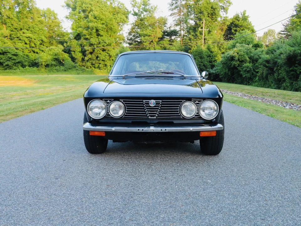 1972 Alfa Romeo 2000 GT Veloce - Image 11 of 31