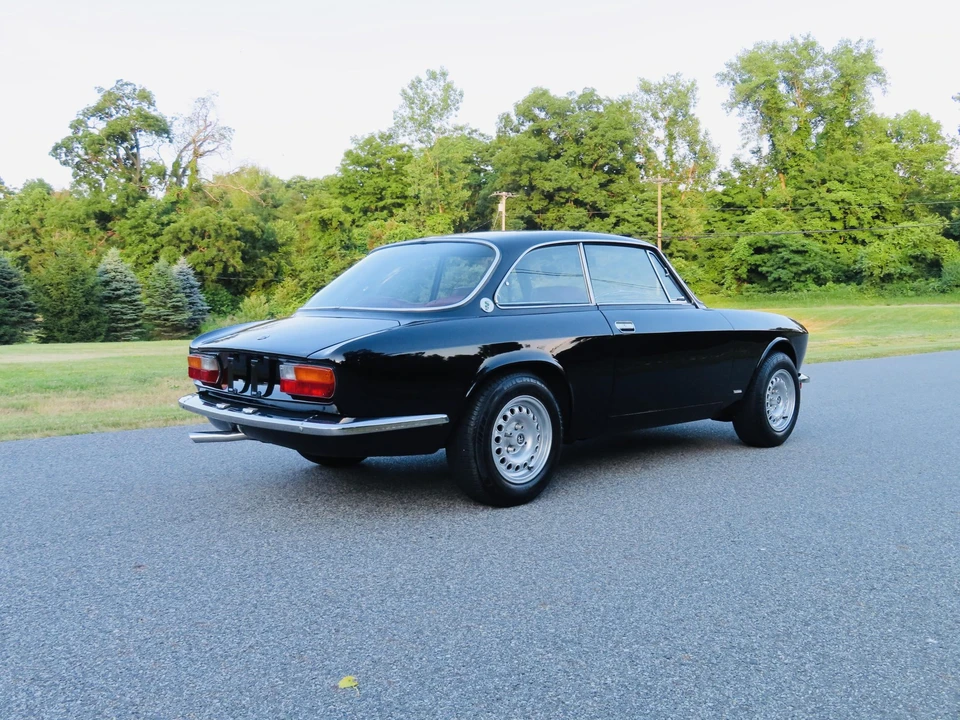 1972 Alfa Romeo 2000 GT Veloce - Image 22 of 31