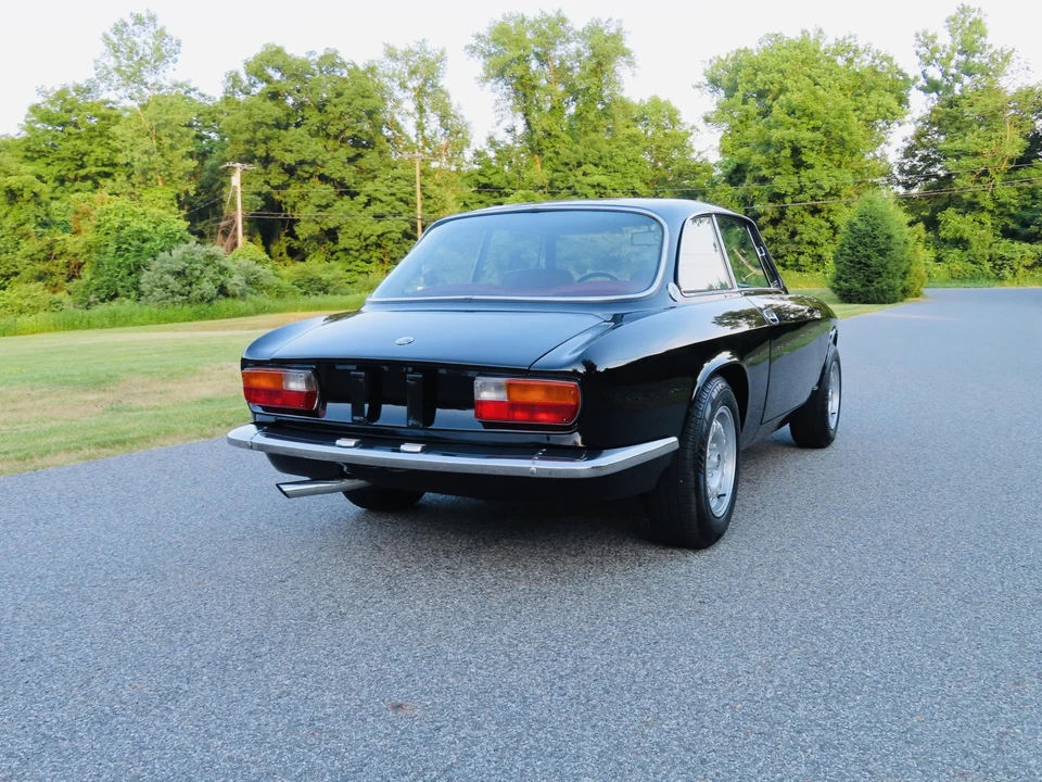 1972 Alfa Romeo 2000 GT Veloce - Image 26 of 31
