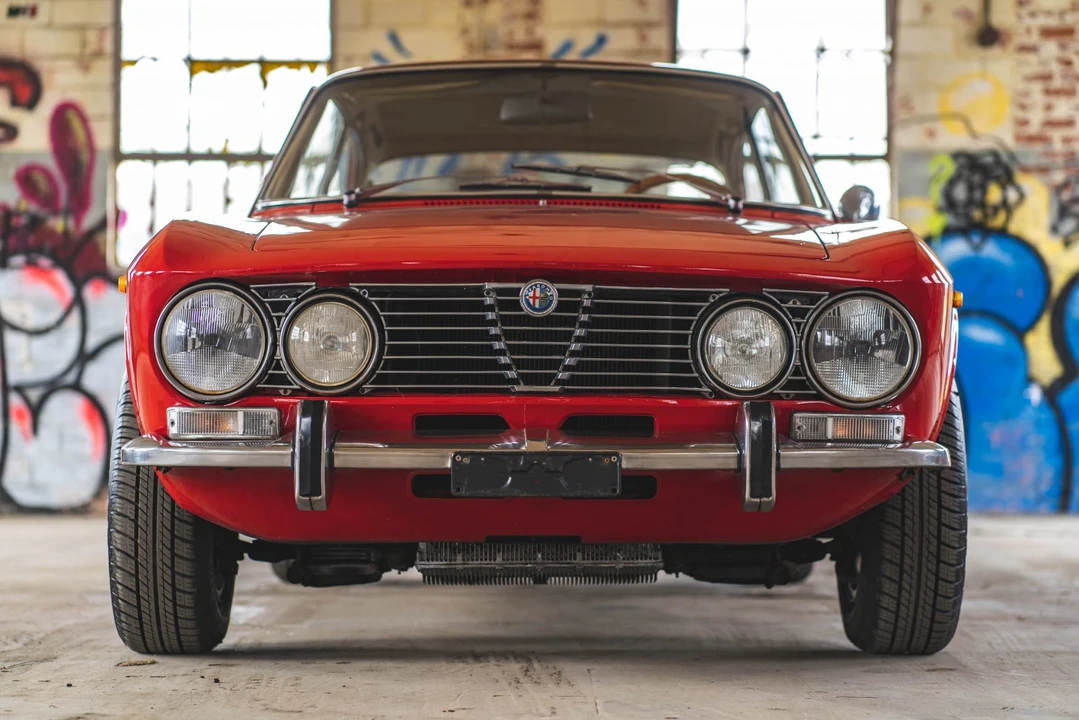 1972 Alfa Romeo 2000 GT Veloce - Image 28 of 31