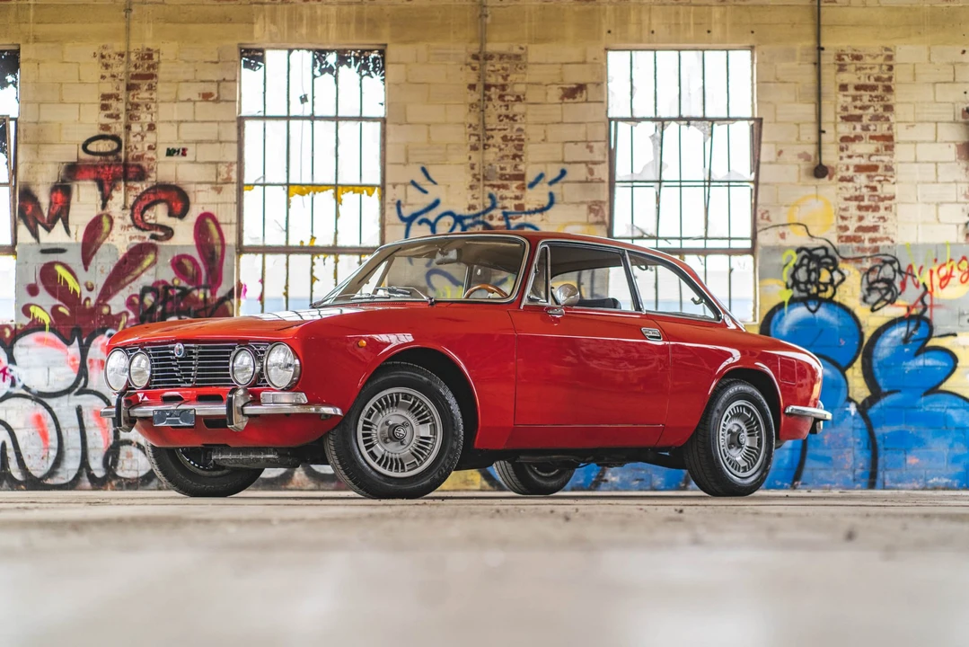 1972 Alfa Romeo 2000 GT Veloce - Image 4 of 31