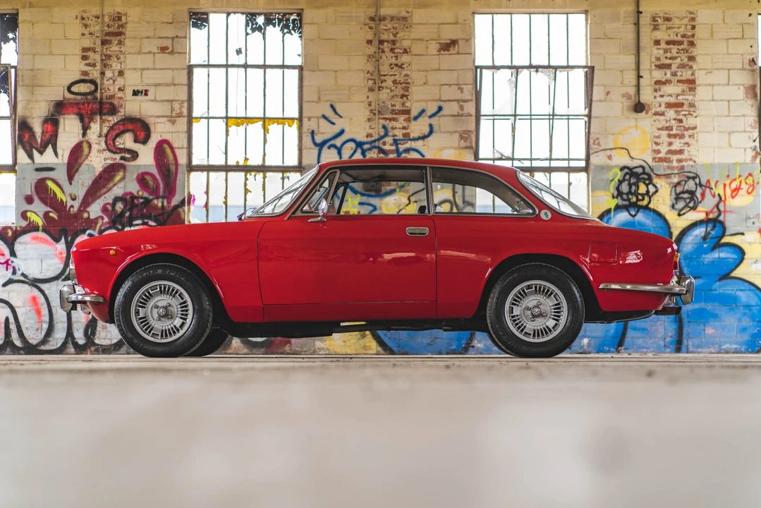 1972 Alfa Romeo 2000 GT Veloce - Image 5 of 31