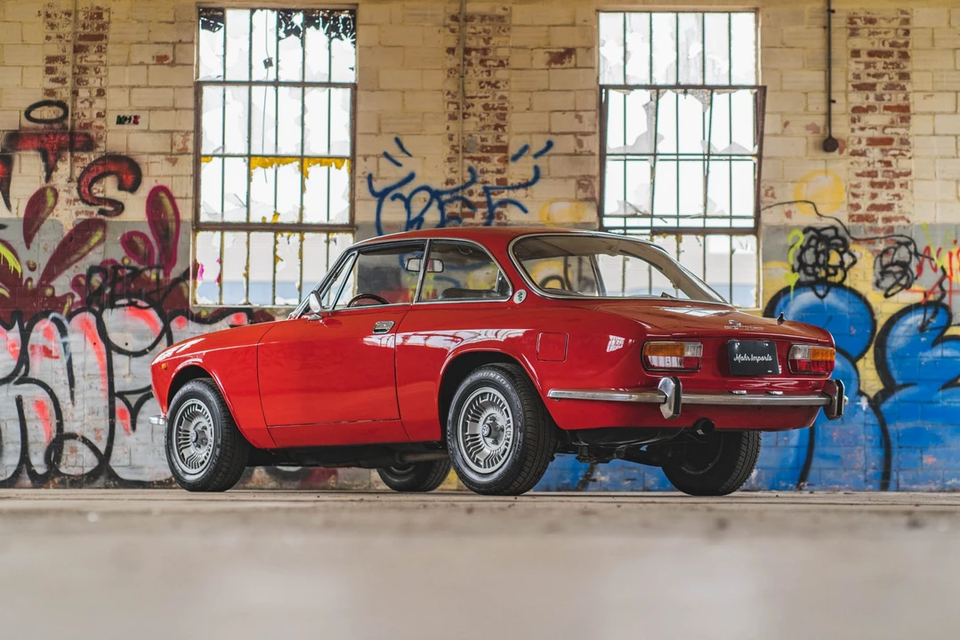 1972 Alfa Romeo 2000 GT Veloce - Image 8 of 31