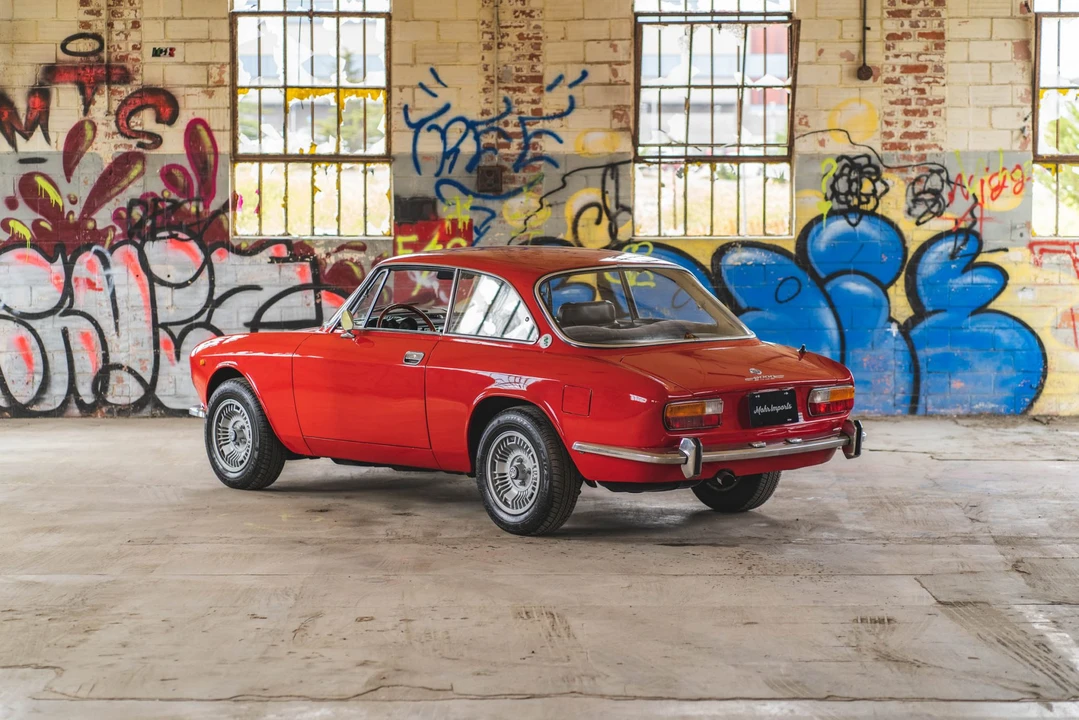 1972 Alfa Romeo 2000 GT Veloce - Image 9 of 31