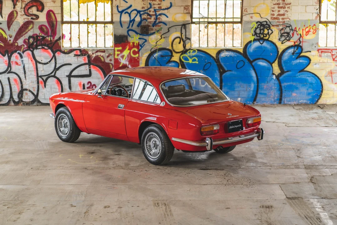 1972 Alfa Romeo 2000 GT Veloce - Image 10 of 31