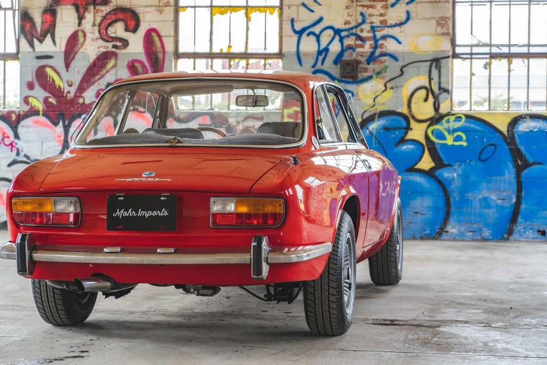 1972 Alfa Romeo 2000 GT Veloce - Image 14 of 31