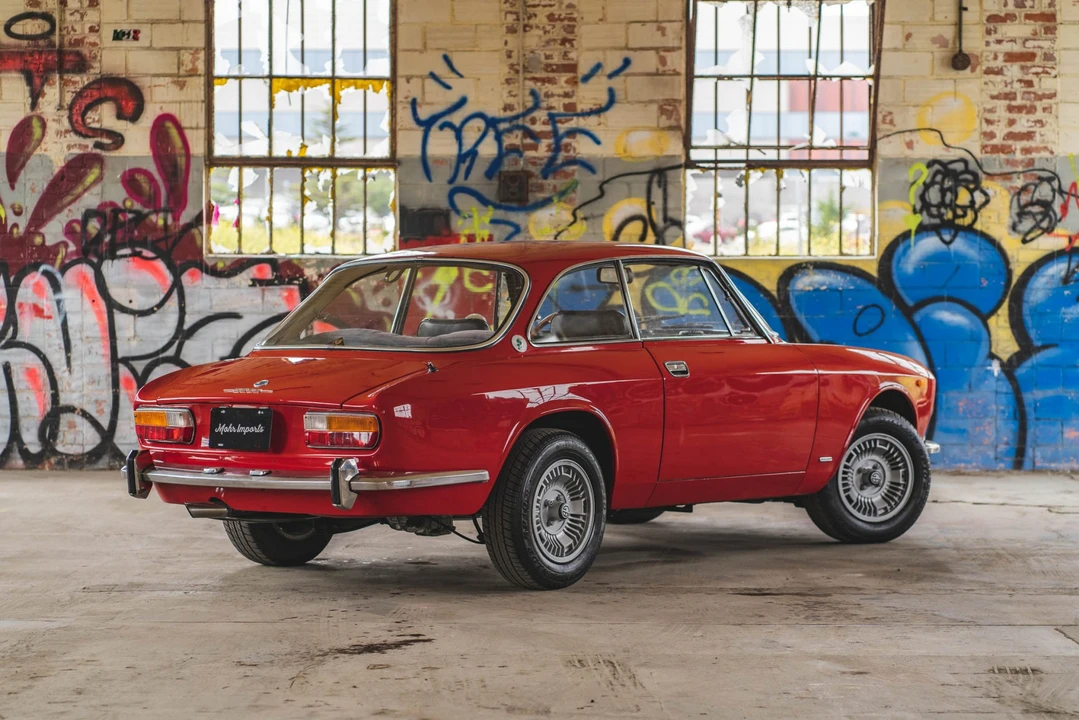 1972 Alfa Romeo 2000 GT Veloce - Image 15 of 31