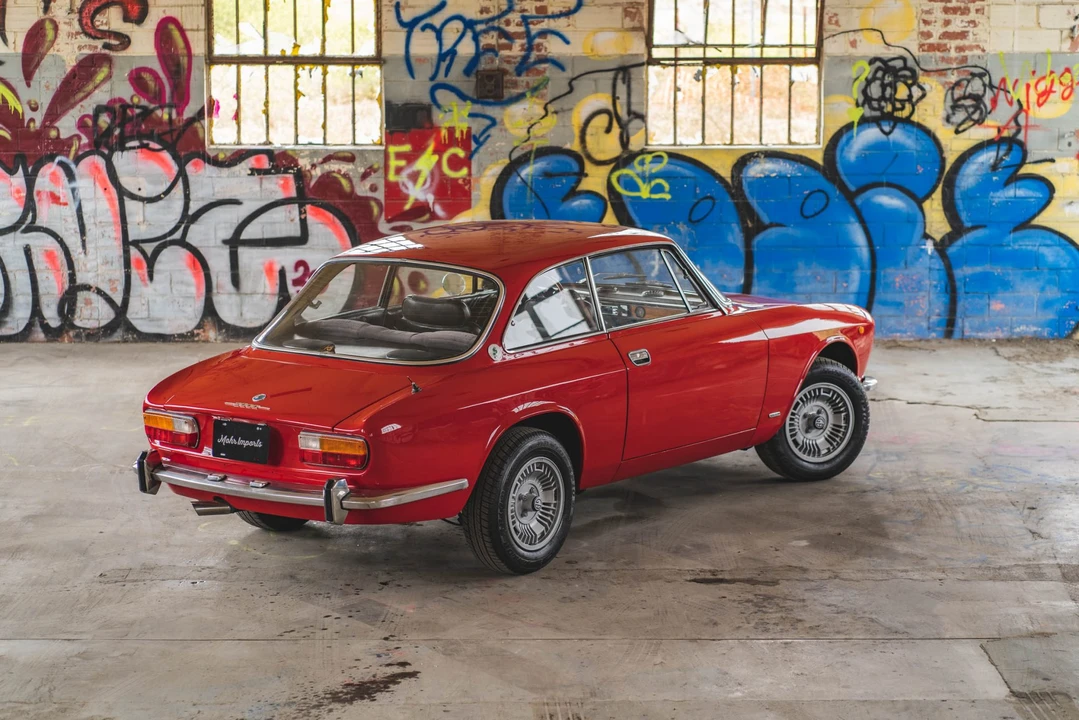 1972 Alfa Romeo 2000 GT Veloce - Image 17 of 31