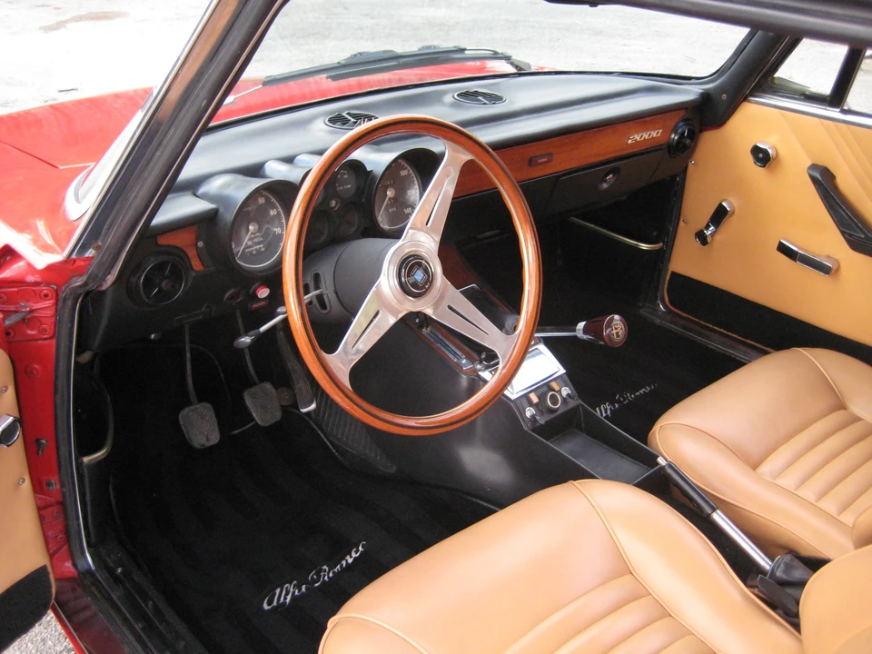 1972 Alfa Romeo 2000 GT Veloce - Image 28 of 31