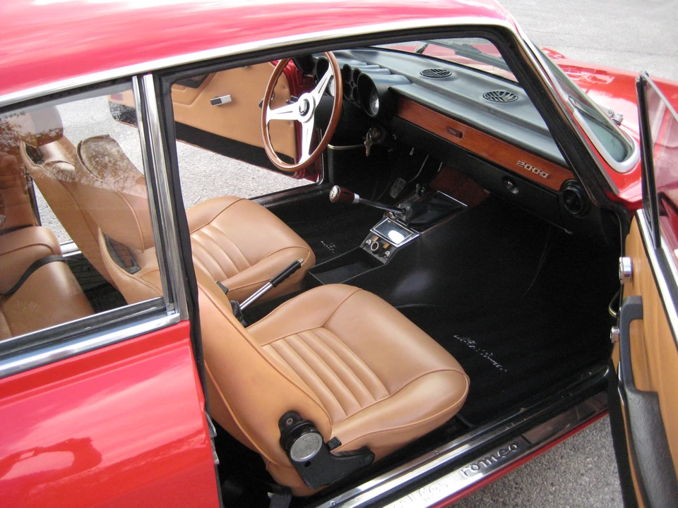 1972 Alfa Romeo 2000 GT Veloce - Image 27 of 31
