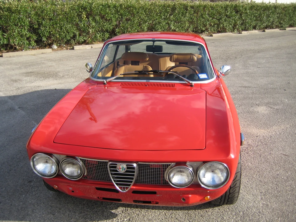1972 Alfa Romeo 2000 GT Veloce - Image 11 of 31