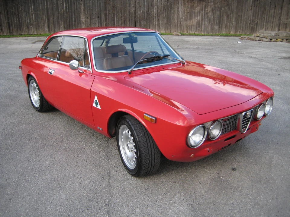 1972 Alfa Romeo 2000 GT Veloce - Image 6 of 31