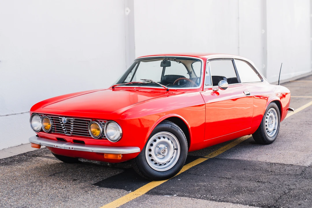 1972 Alfa Romeo 2000 GT Veloce - Image 2 of 31