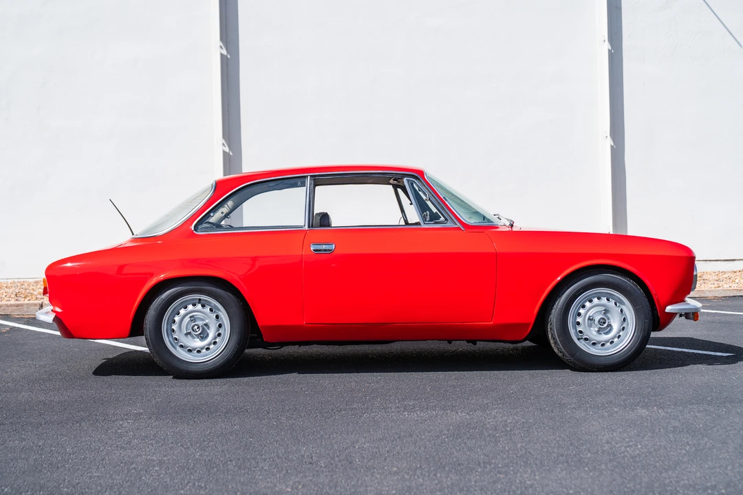 1972 Alfa Romeo 2000 GT Veloce - Image 14 of 31