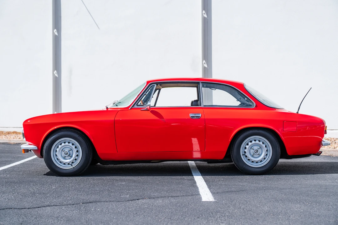 1972 Alfa Romeo 2000 GT Veloce - Image 25 of 31