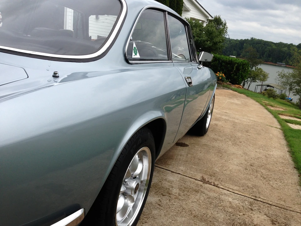 1972 Alfa Romeo 2000 GT Veloce - Image 11 of 31