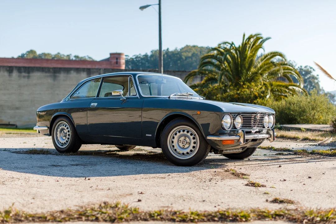 1972 Alfa Romeo 2000 GT Veloce - Image 14 of 31