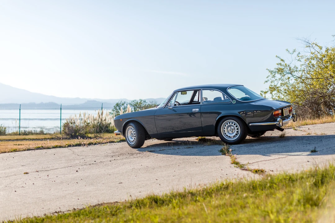 1972 Alfa Romeo 2000 GT Veloce - Image 4 of 31