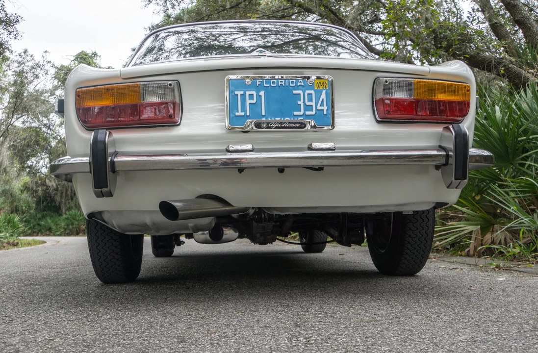 1972 Alfa Romeo 2000 GT Veloce - Image 11 of 31
