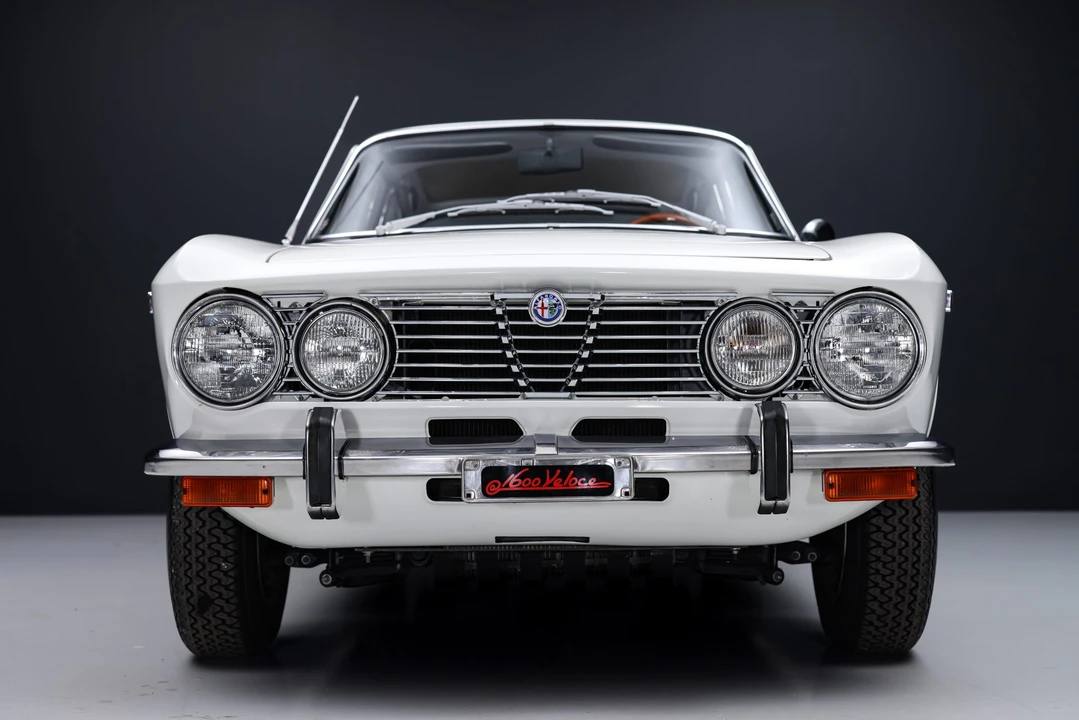 1972 Alfa Romeo 2000 GT Veloce - Image 5 of 31