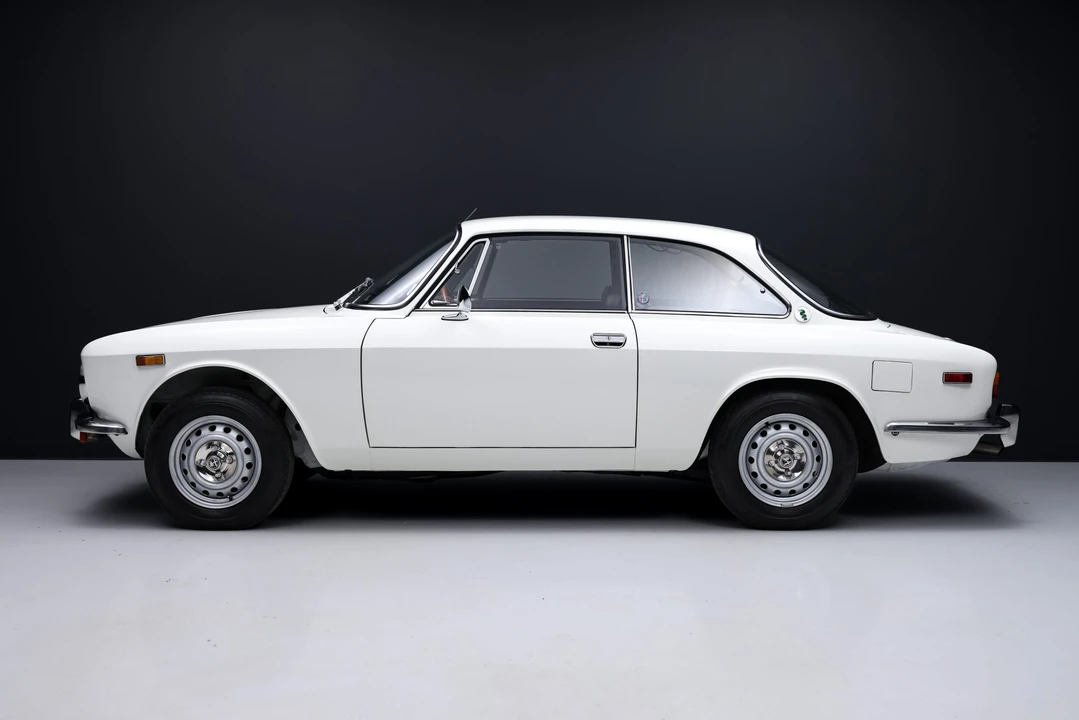 1972 Alfa Romeo 2000 GT Veloce - Image 17 of 31