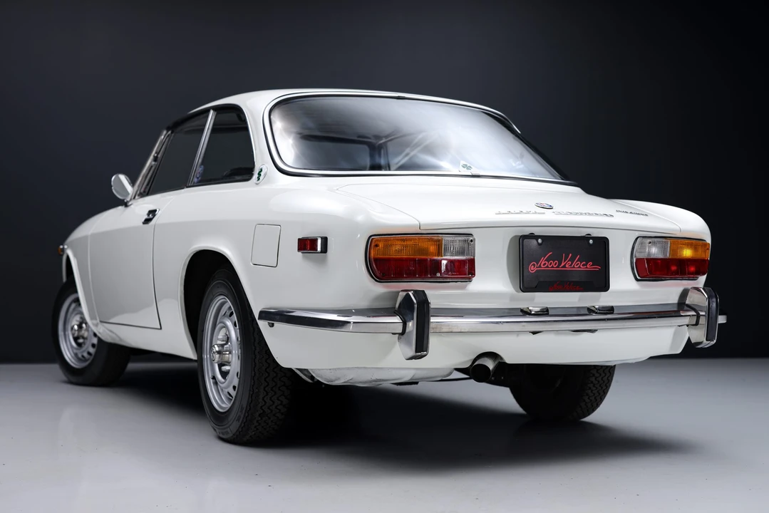 1972 Alfa Romeo 2000 GT Veloce - Image 15 of 31