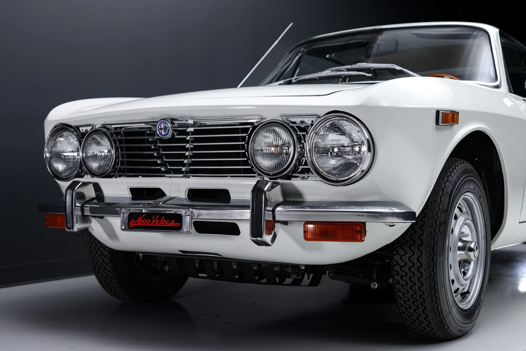 1972 Alfa Romeo 2000 GT Veloce - Image 31 of 31