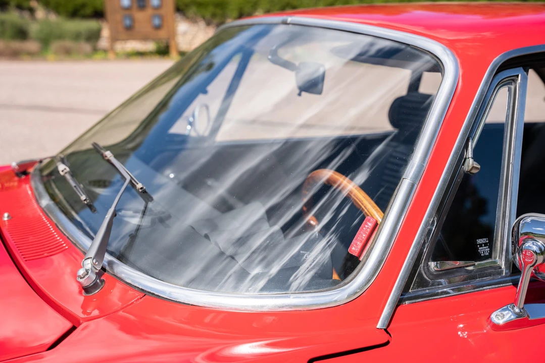 1972 Alfa Romeo 2000 GT Veloce - Image 30 of 31