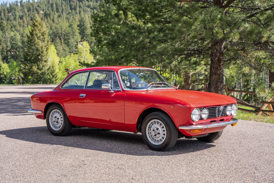 1972 Alfa Romeo 2000 GT Veloce - Image 4 of 31