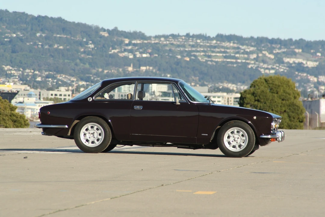 1972 Alfa Romeo 2000 GT Veloce - Image 16 of 31