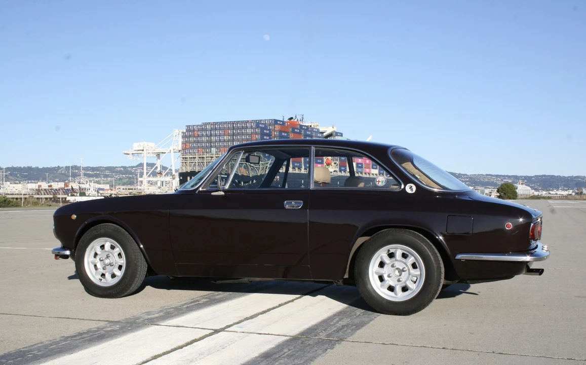 1972 Alfa Romeo 2000 GT Veloce - Image 7 of 31