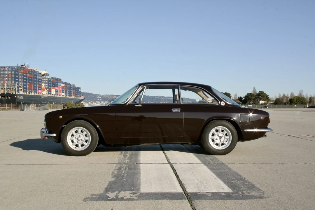 1972 Alfa Romeo 2000 GT Veloce - Image 6 of 31