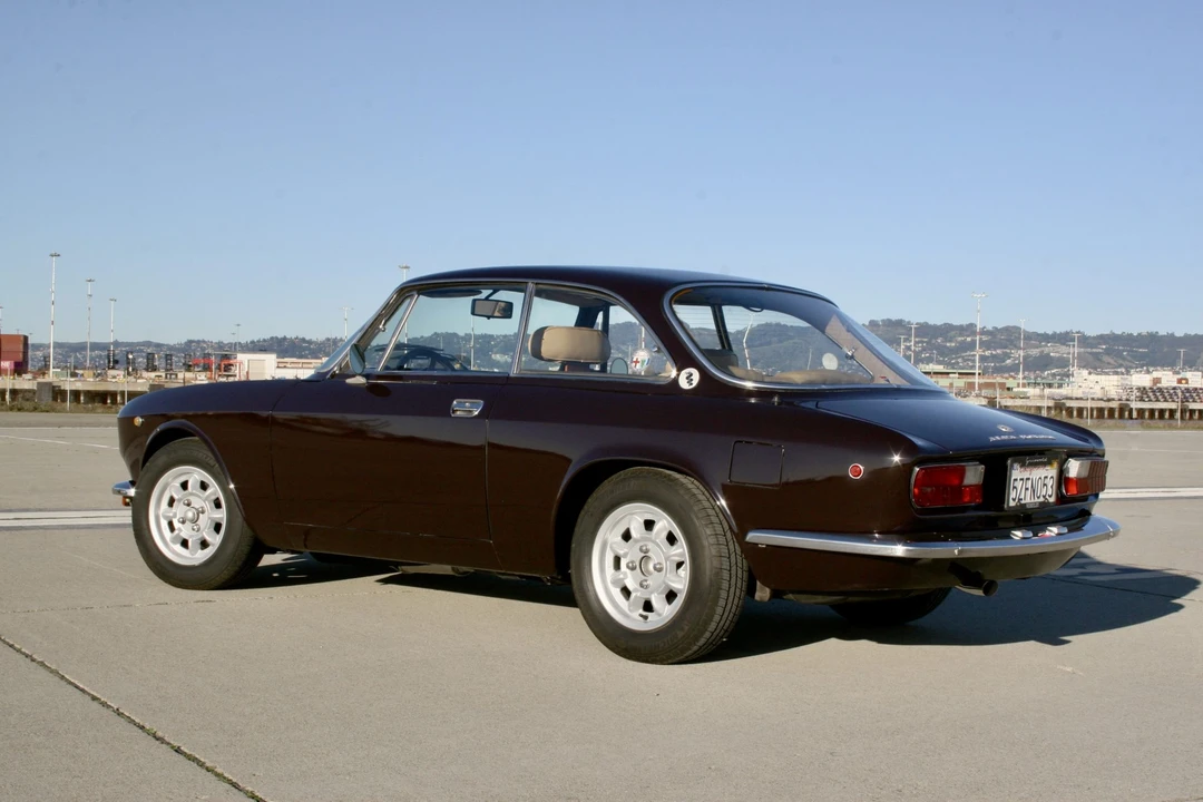 1972 Alfa Romeo 2000 GT Veloce - Image 8 of 31