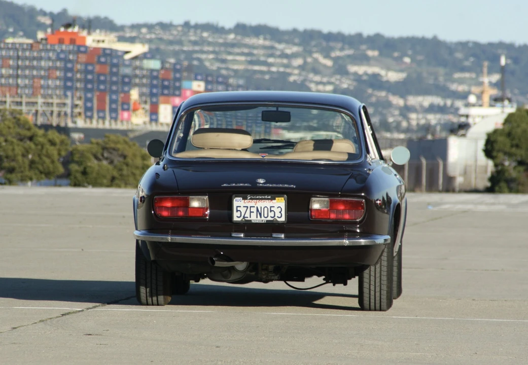 1972 Alfa Romeo 2000 GT Veloce - Image 12 of 31