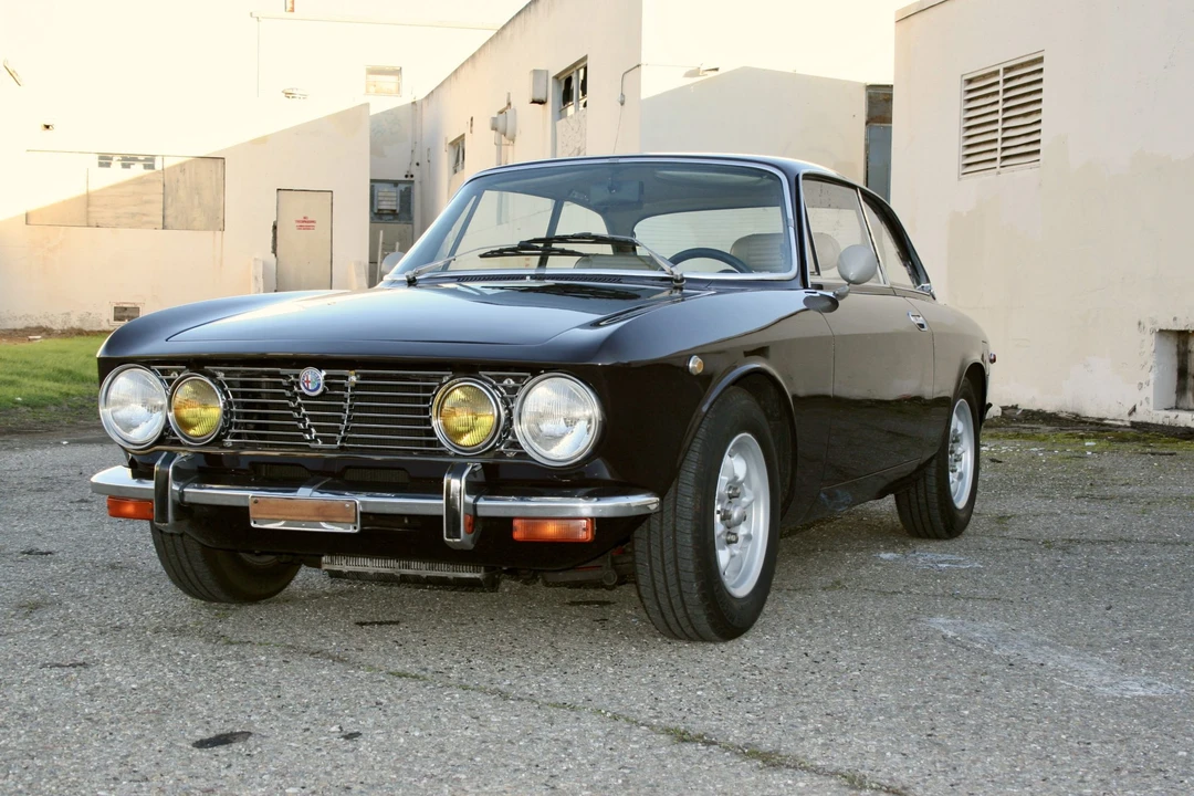 1972 Alfa Romeo 2000 GT Veloce - Image 22 of 31