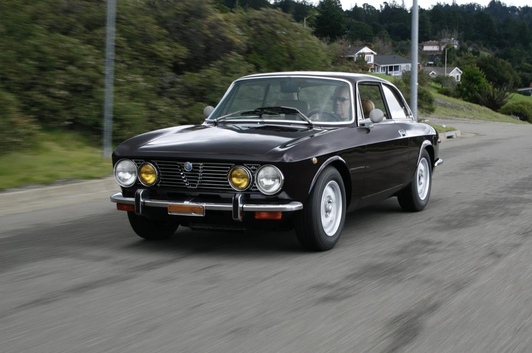 1972 Alfa Romeo 2000 GT Veloce - Image 30 of 31