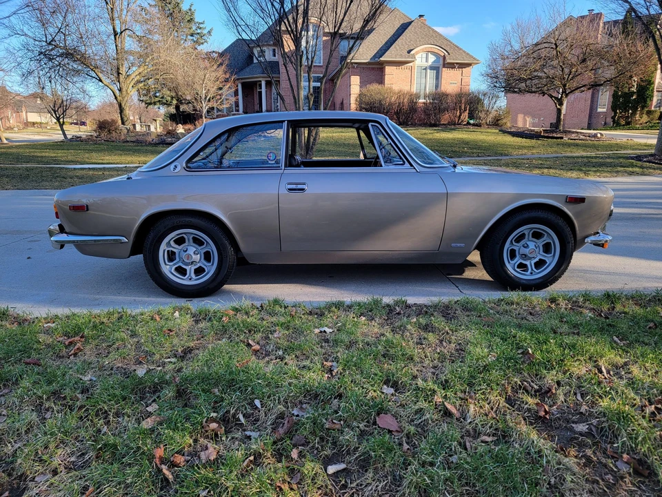 1972 Alfa Romeo 2000 GT Veloce - Image 30 of 31