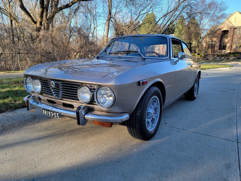1972 Alfa Romeo 2000 GT Veloce - Image 24 of 31