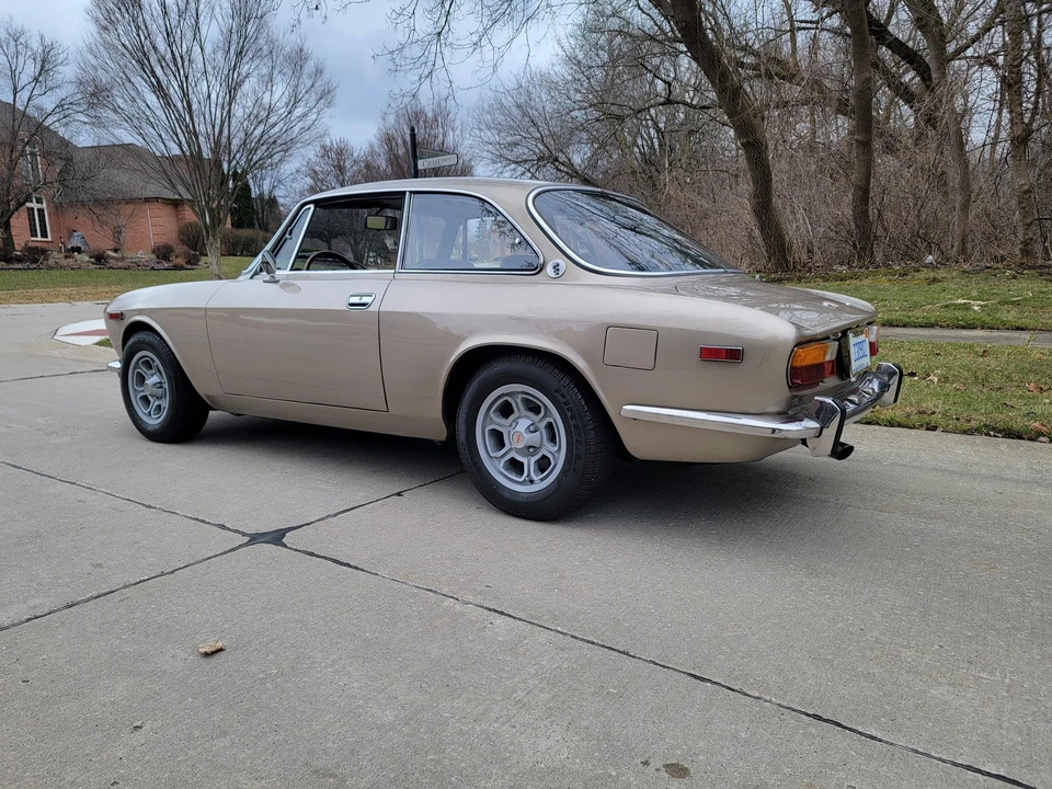 1972 Alfa Romeo 2000 GT Veloce - Image 20 of 31