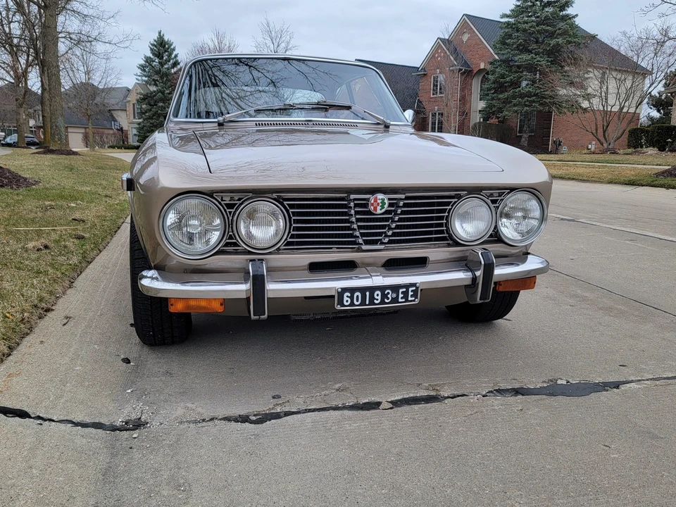 1972 Alfa Romeo 2000 GT Veloce - Image 8 of 31