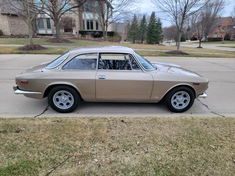 1972 Alfa Romeo 2000 GT Veloce - Image 11 of 31