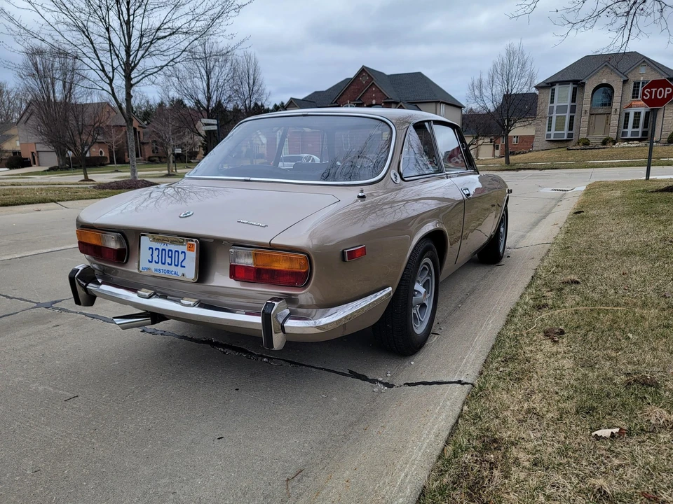 1972 Alfa Romeo 2000 GT Veloce - Image 16 of 31