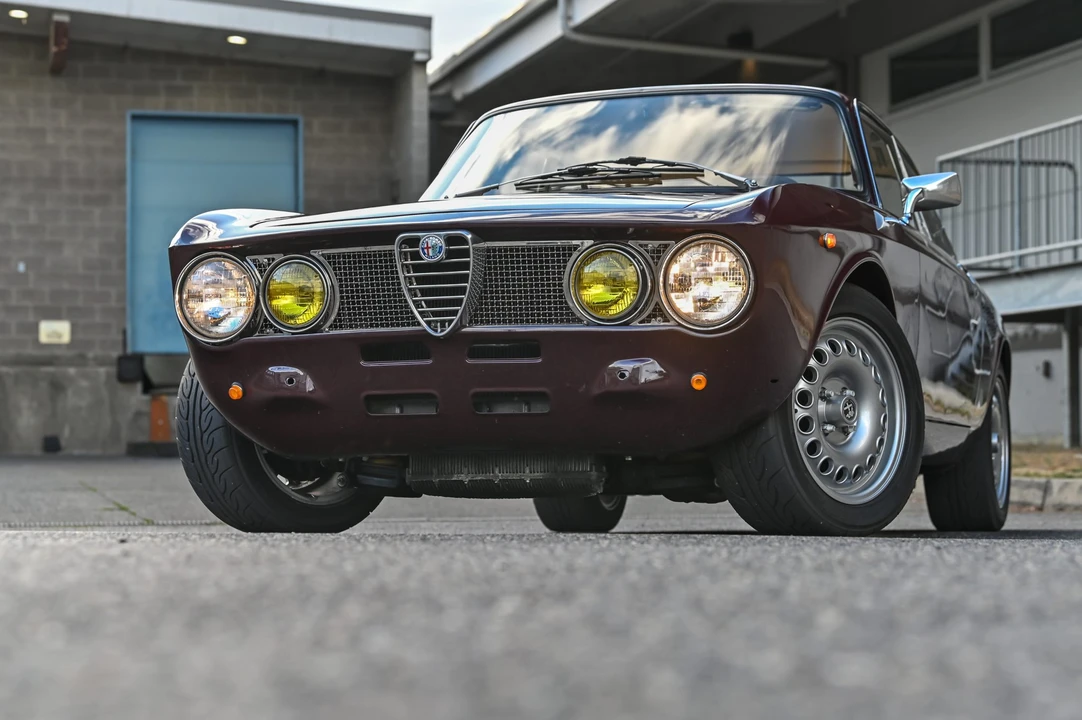 1972 Alfa Romeo 2000 GT Veloce - Image 26 of 31