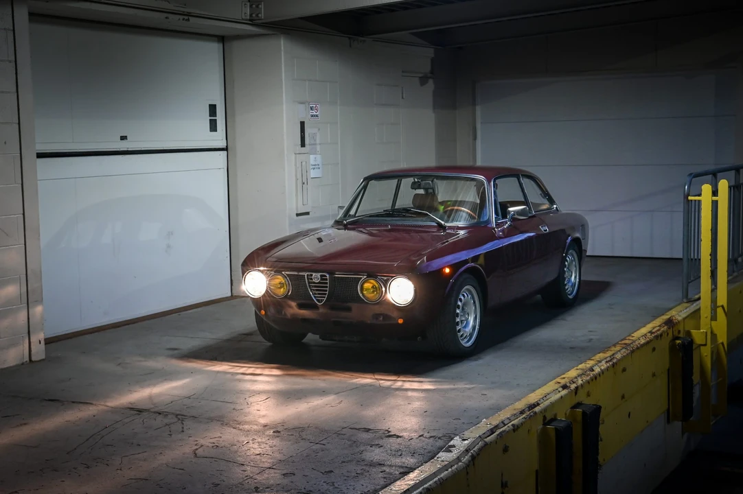 1972 Alfa Romeo 2000 GT Veloce - Image 13 of 31