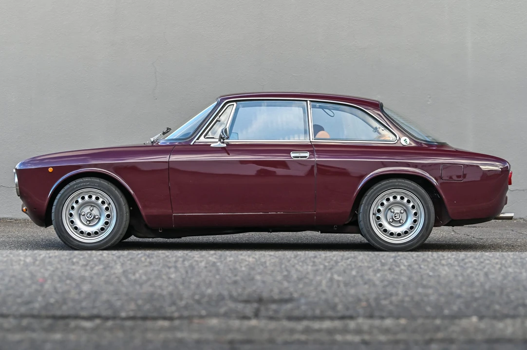 1972 Alfa Romeo 2000 GT Veloce - Image 16 of 31
