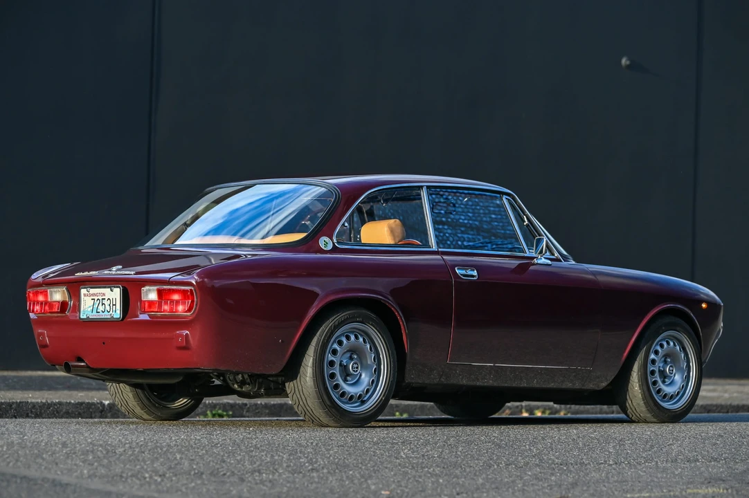 1972 Alfa Romeo 2000 GT Veloce - Image 18 of 31