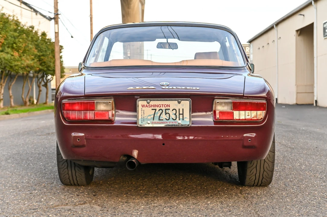 1972 Alfa Romeo 2000 GT Veloce - Image 17 of 31